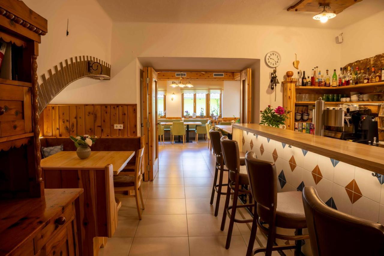 Landhotel Pacher Obervellach Bagian luar foto