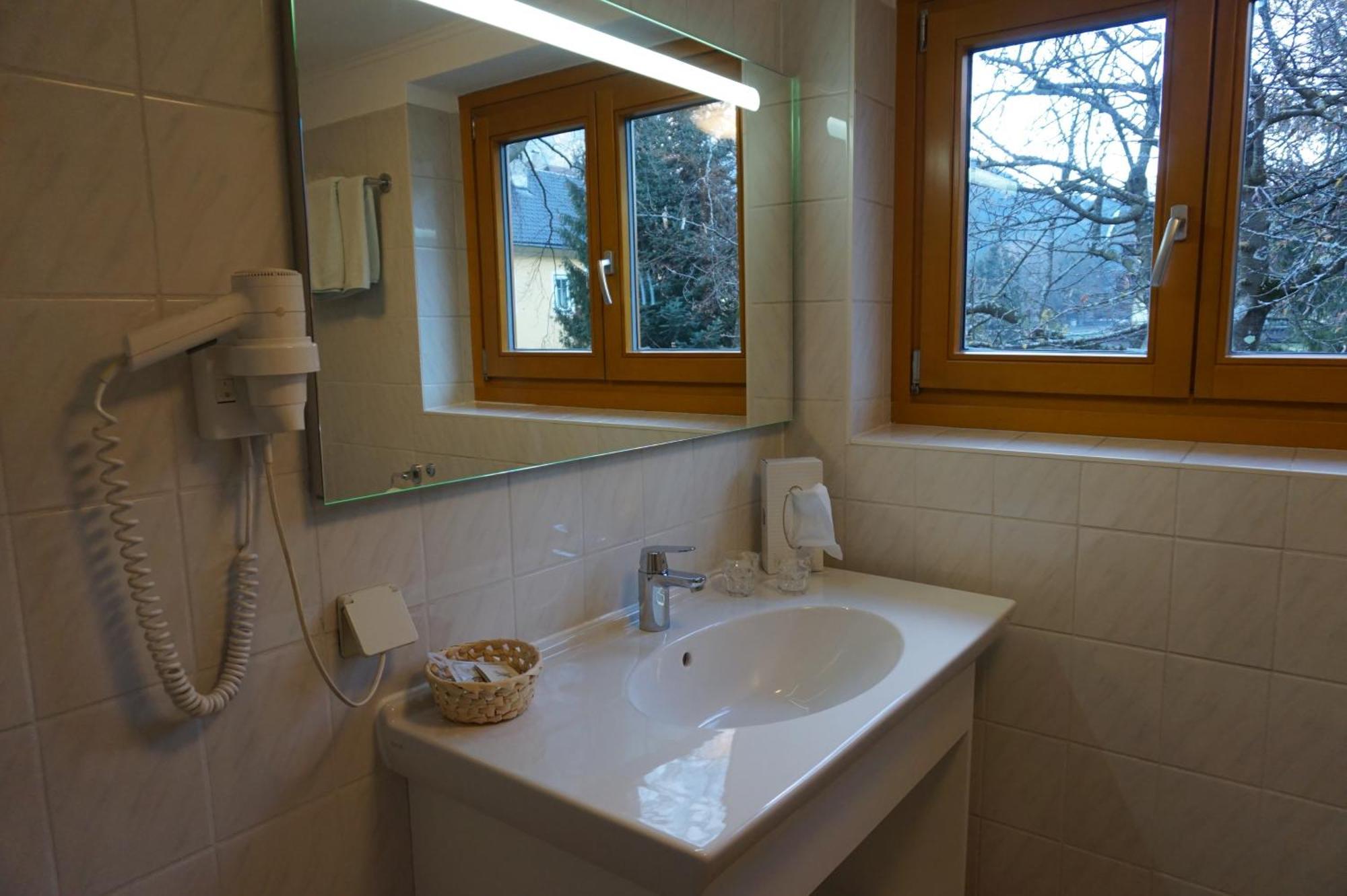 Landhotel Pacher Obervellach Ruang foto