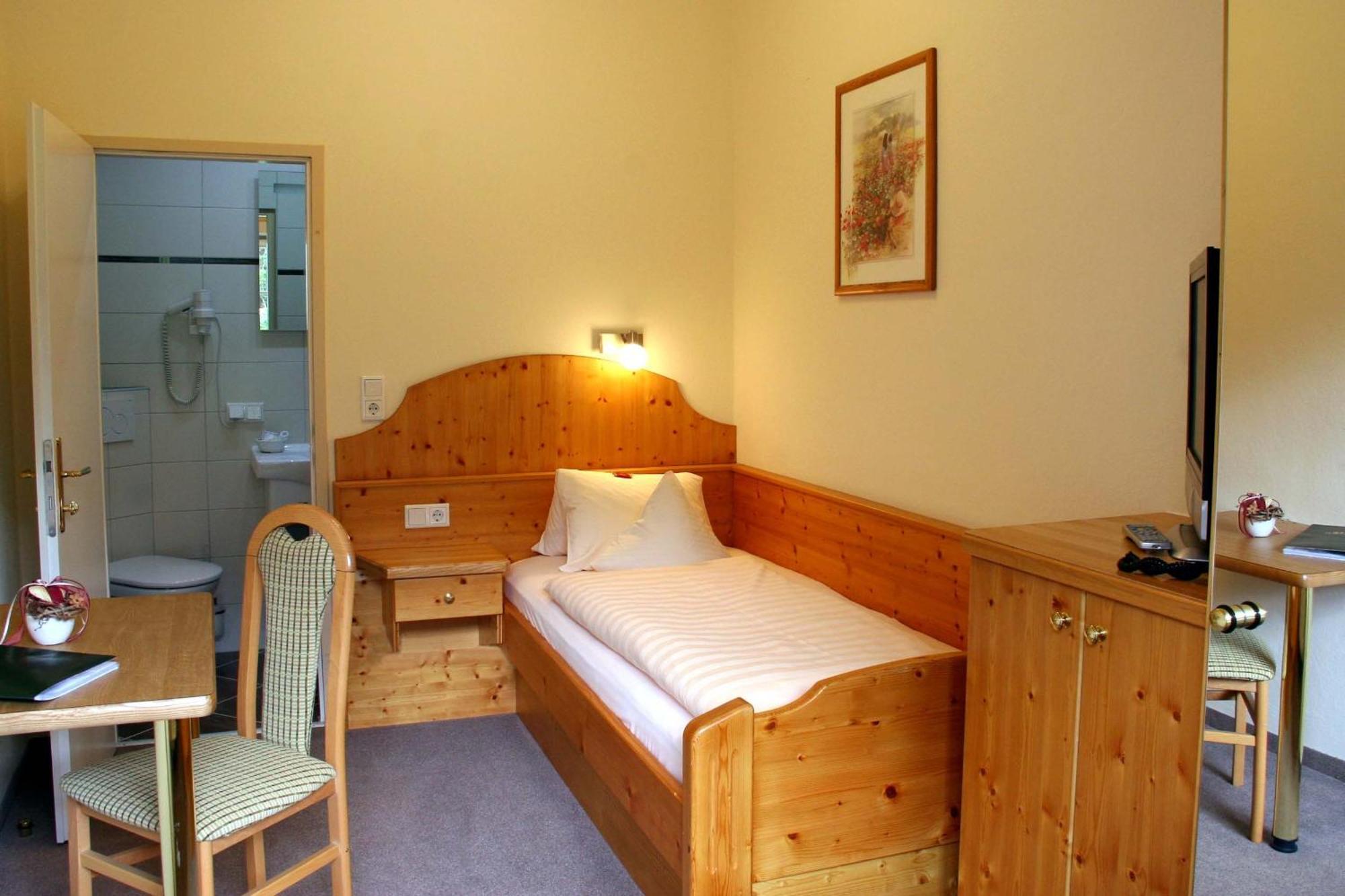 Landhotel Pacher Obervellach Ruang foto