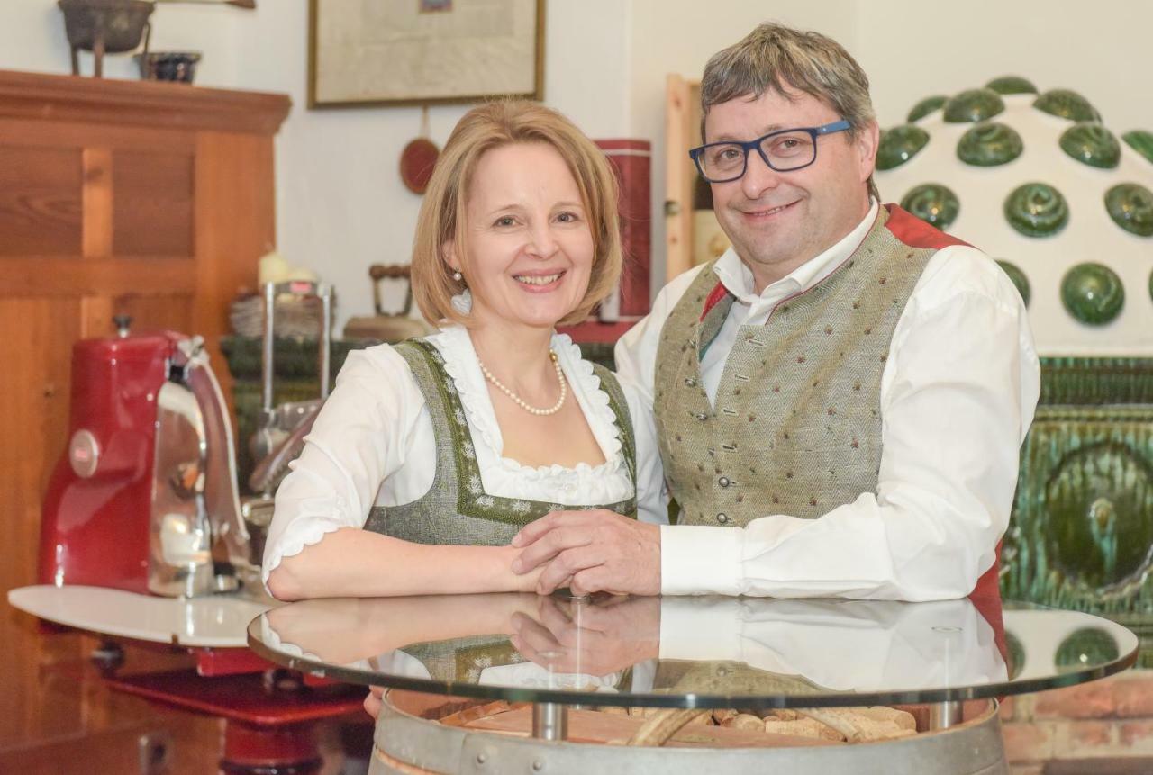 Landhotel Pacher Obervellach Bagian luar foto