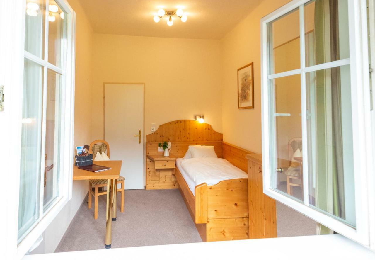 Landhotel Pacher Obervellach Bagian luar foto