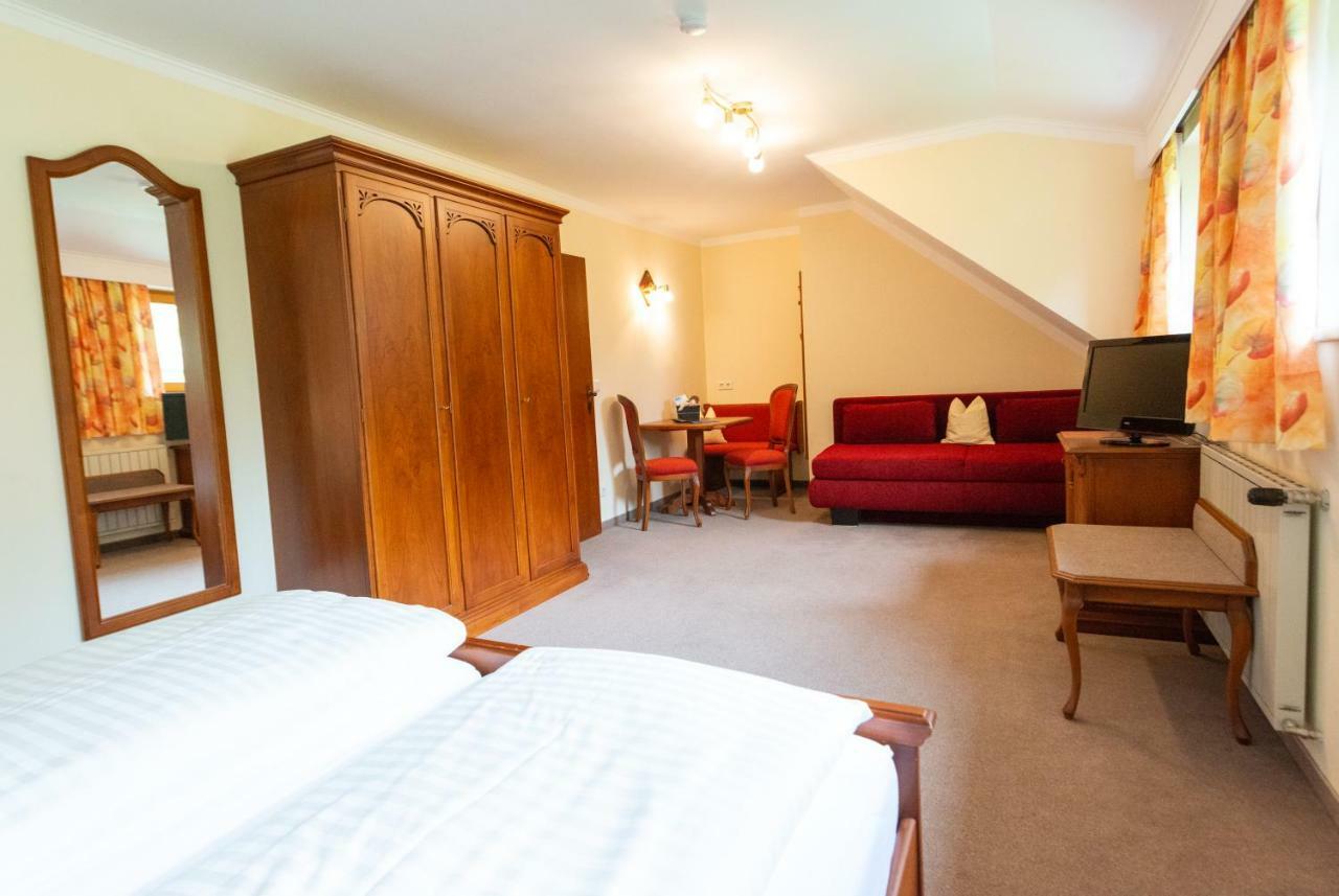 Landhotel Pacher Obervellach Bagian luar foto