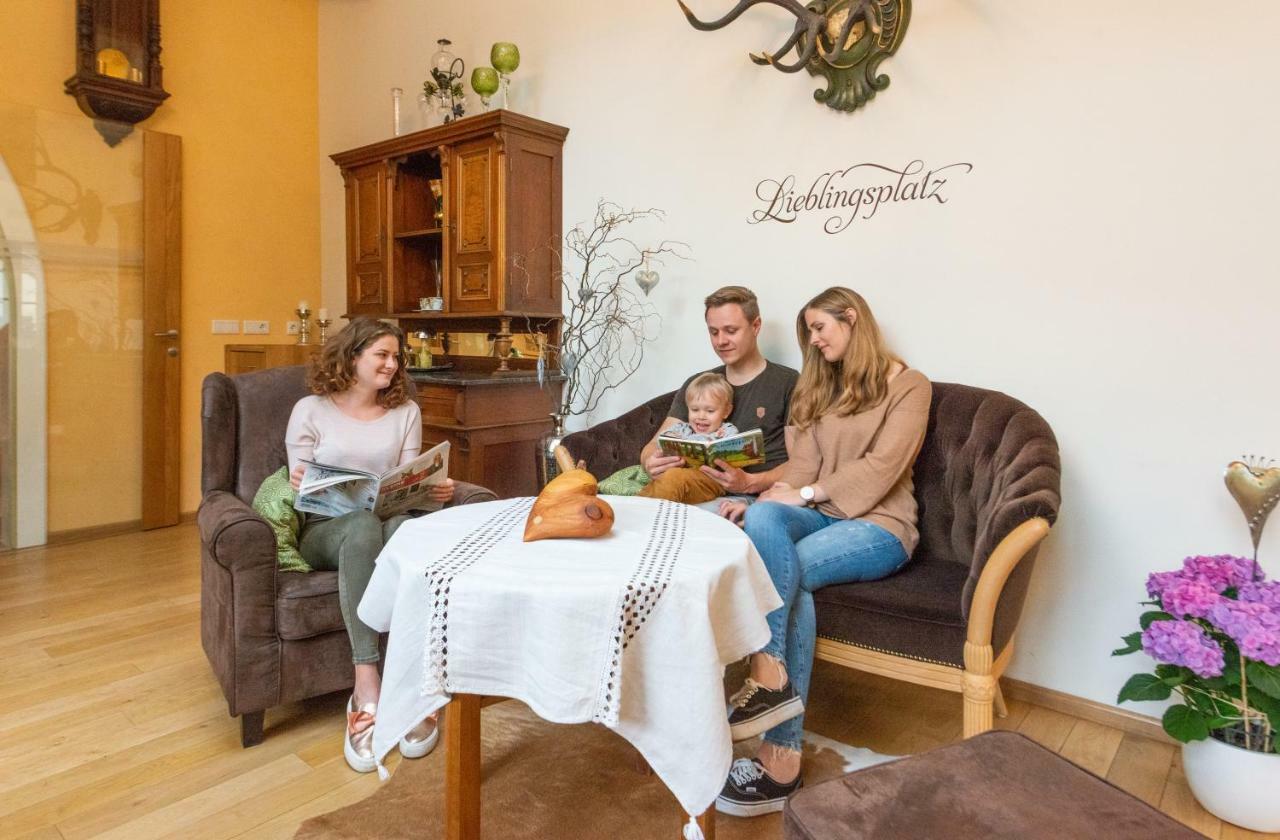 Landhotel Pacher Obervellach Bagian luar foto
